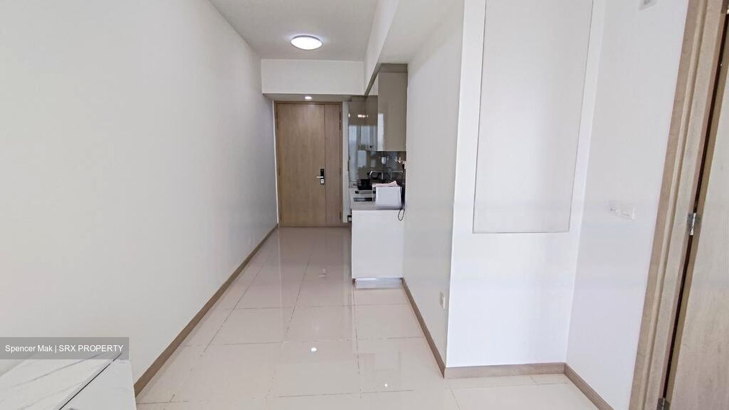 J Gateway (D22), Condominium #460740521